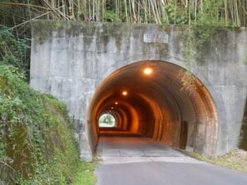 釜沼近辺トンネル20131116.JPG
